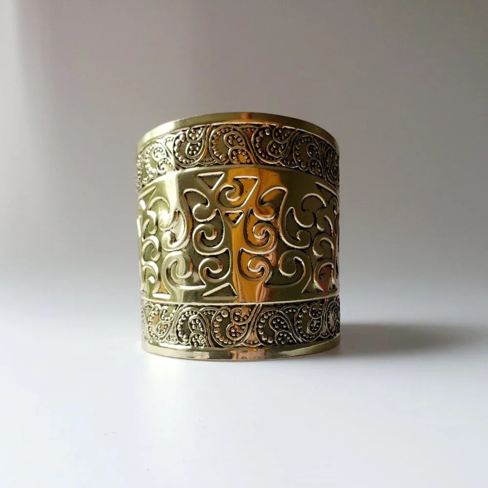 Estruscan Goddess Style Cuff Bangle Bracelet Rustic Gold tone & Black Textured - Picture 11 of 11